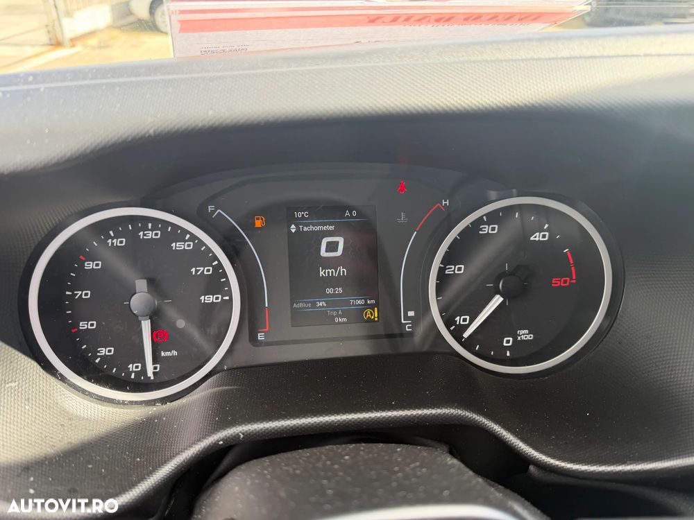 Iveco DAILY 35C16 - 8 EWP + LIFT - 8