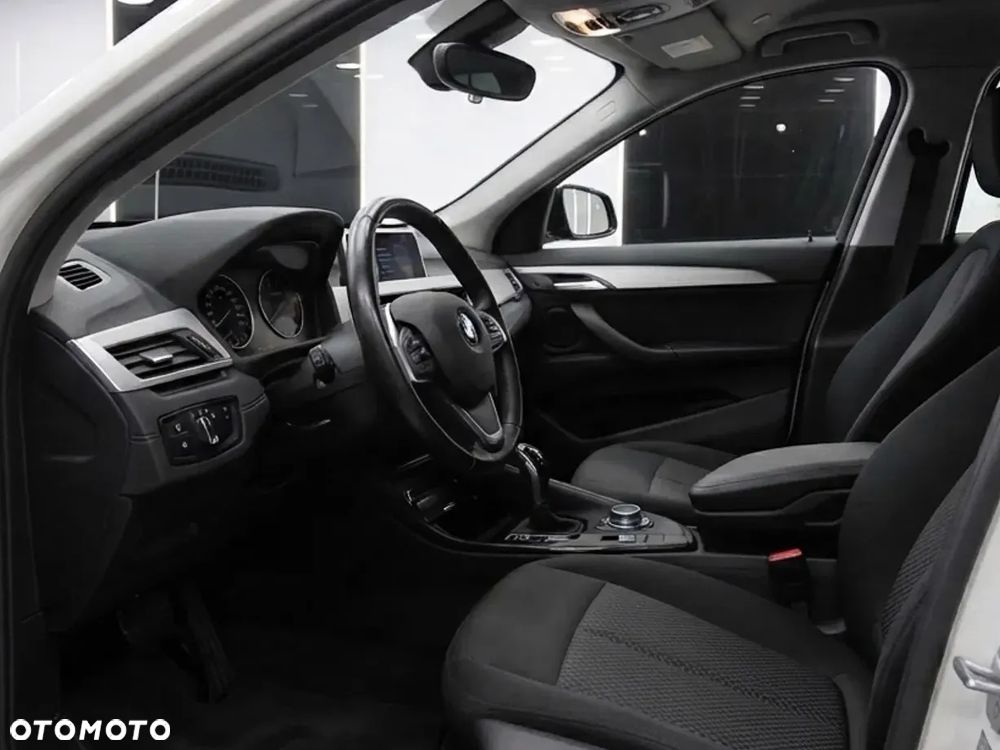 BMW X1 sDrive18i Advantage - 6
