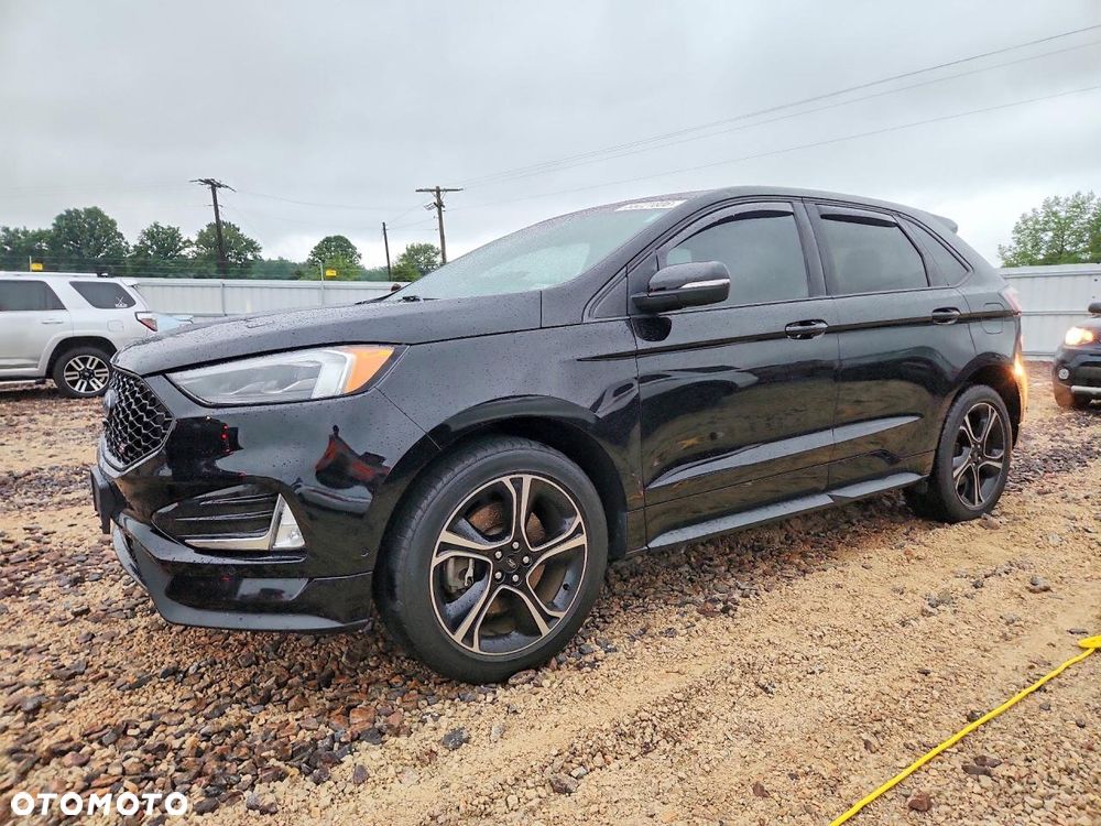 Ford Edge - 2