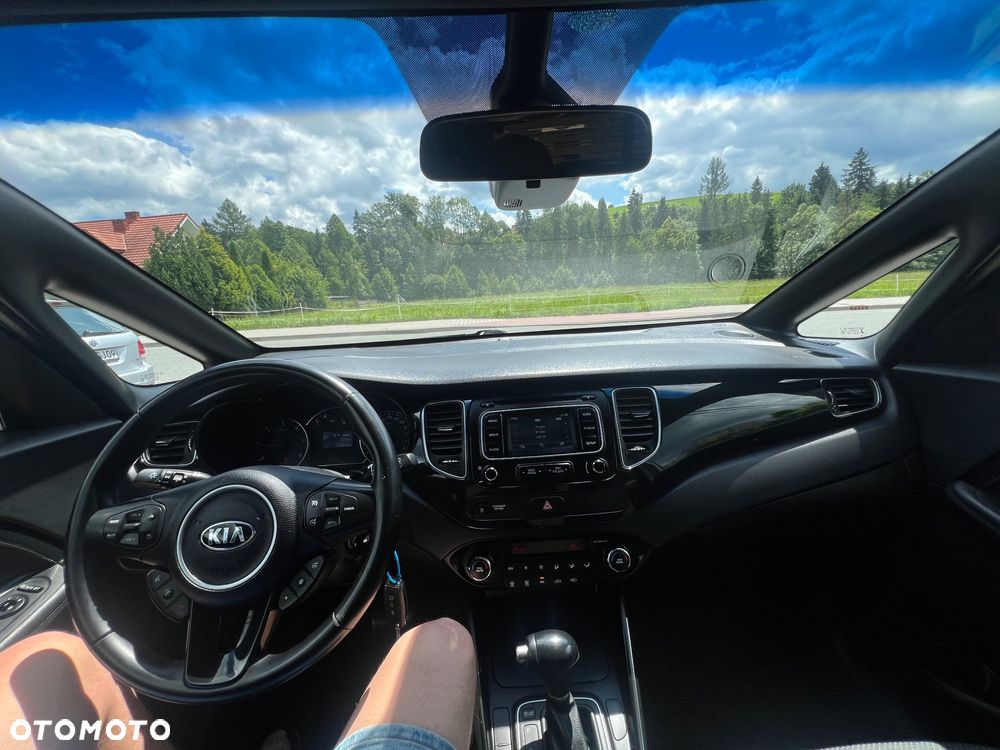 Kia Carens 1.7 CRDi 141 Dream Team Edition - 12