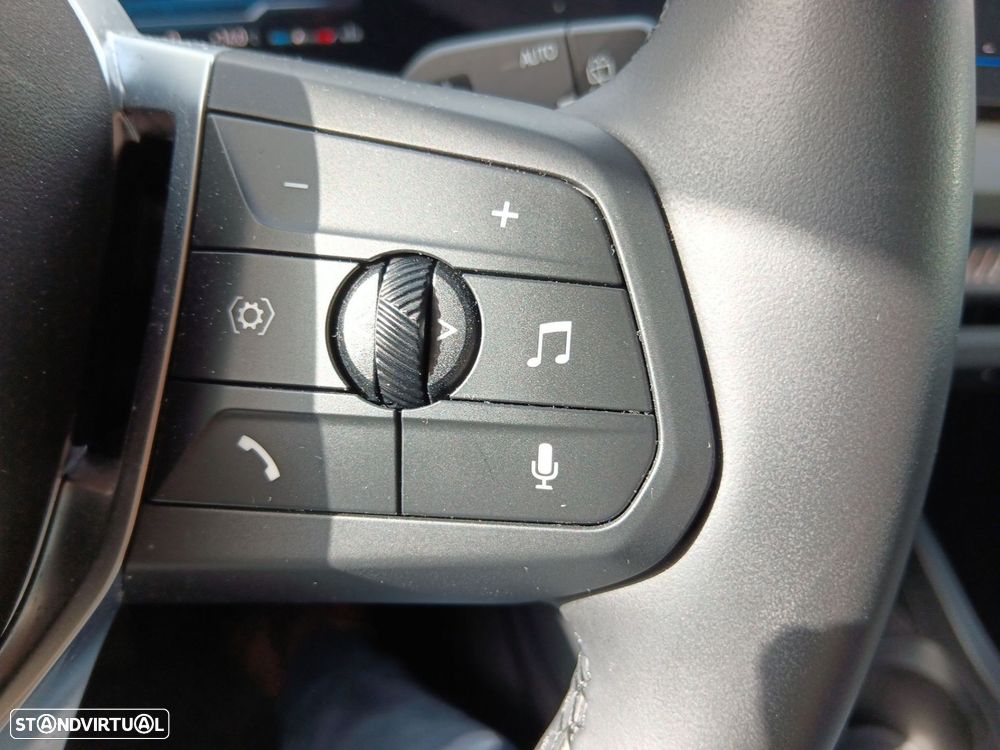 BMW 118 d Pack Desportivo M - 15