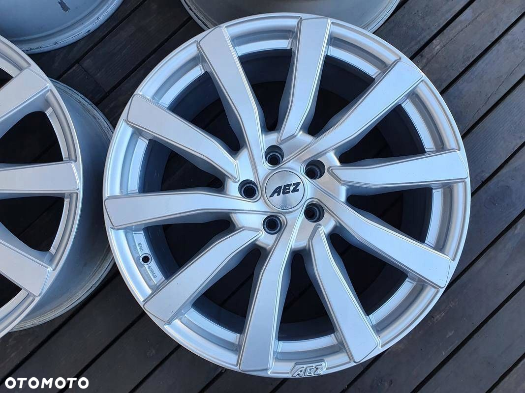 Felgi 20cali AEZ Ford Mustang Infinity Tesla Lexus - 3