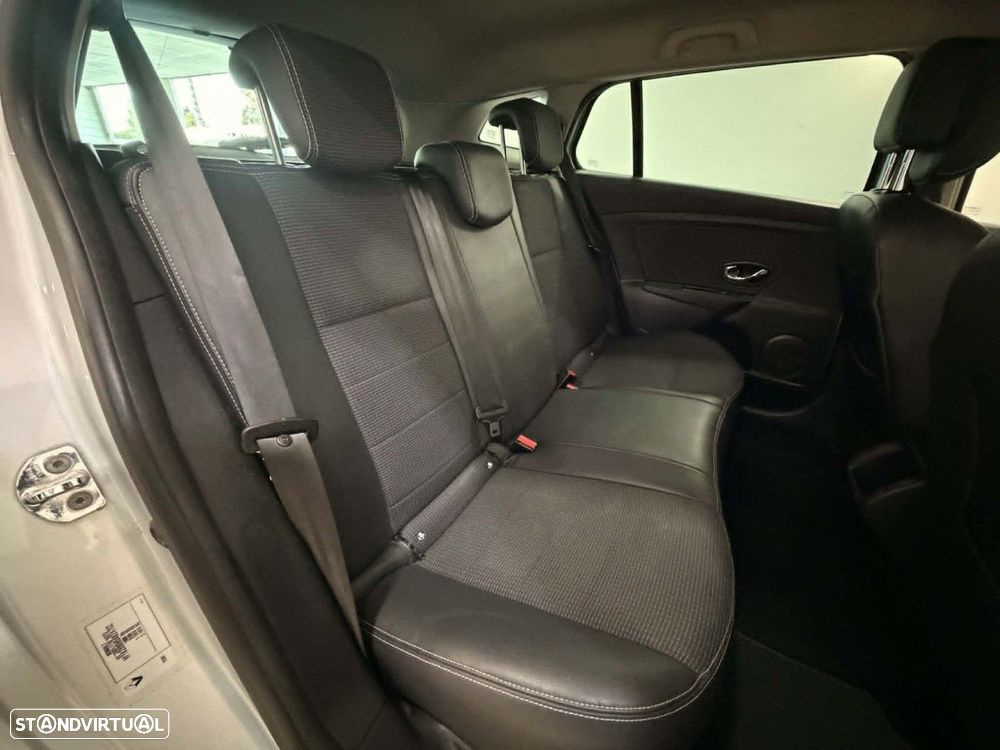 Renault Mégane Sport Tourer 1.5 dCi GT Line - 19