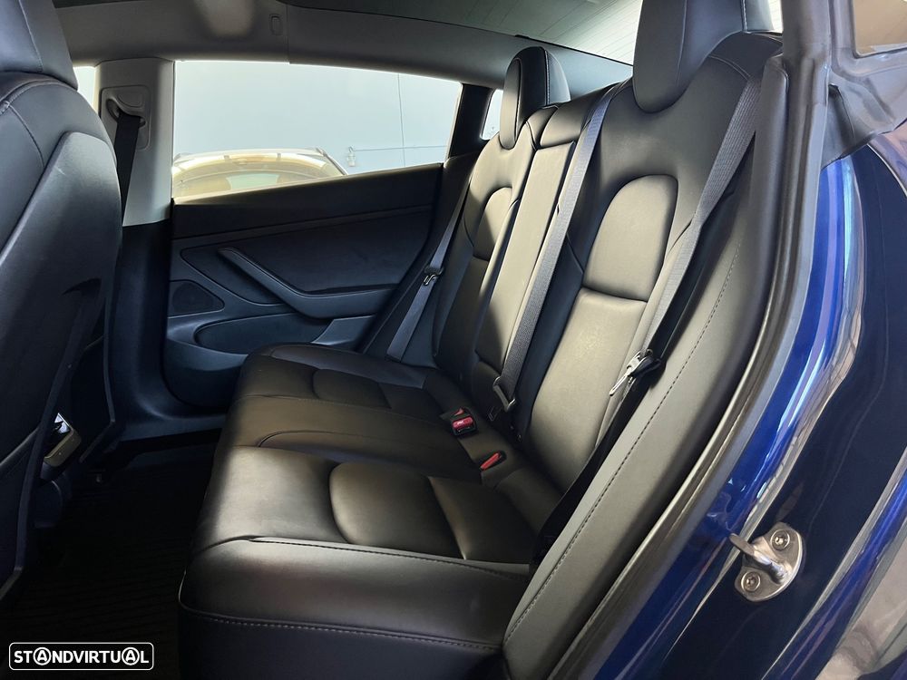 Tesla Model 3 - 13