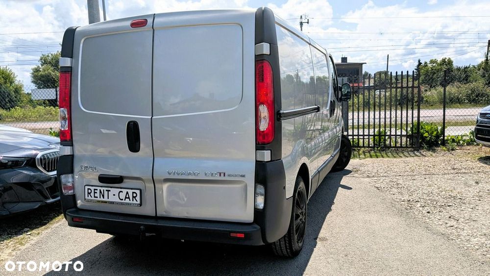 Opel Vivaro - 11