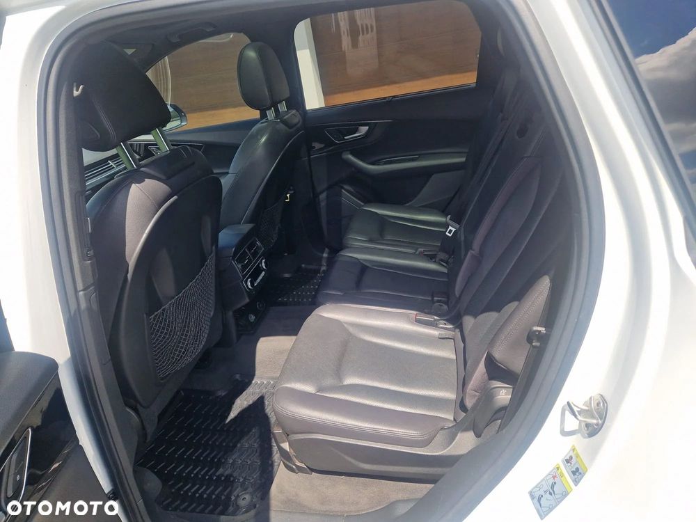 Audi Q7 - 19