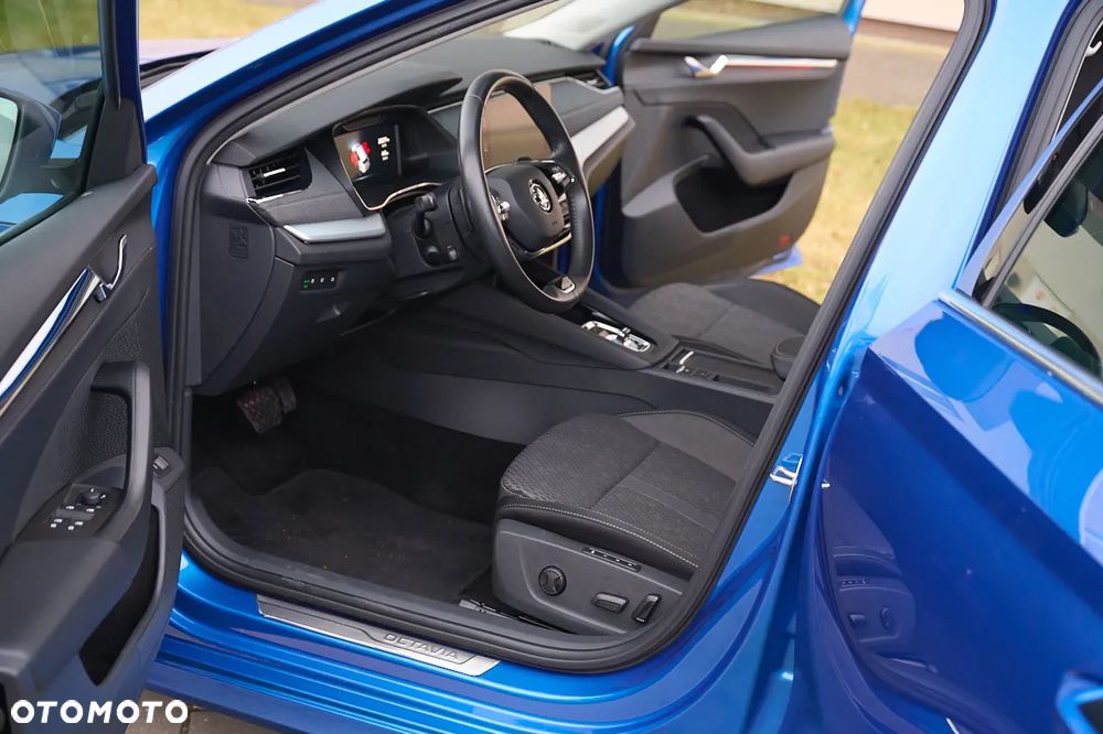 Skoda Octavia 2.0 TDI Style DSG - 10