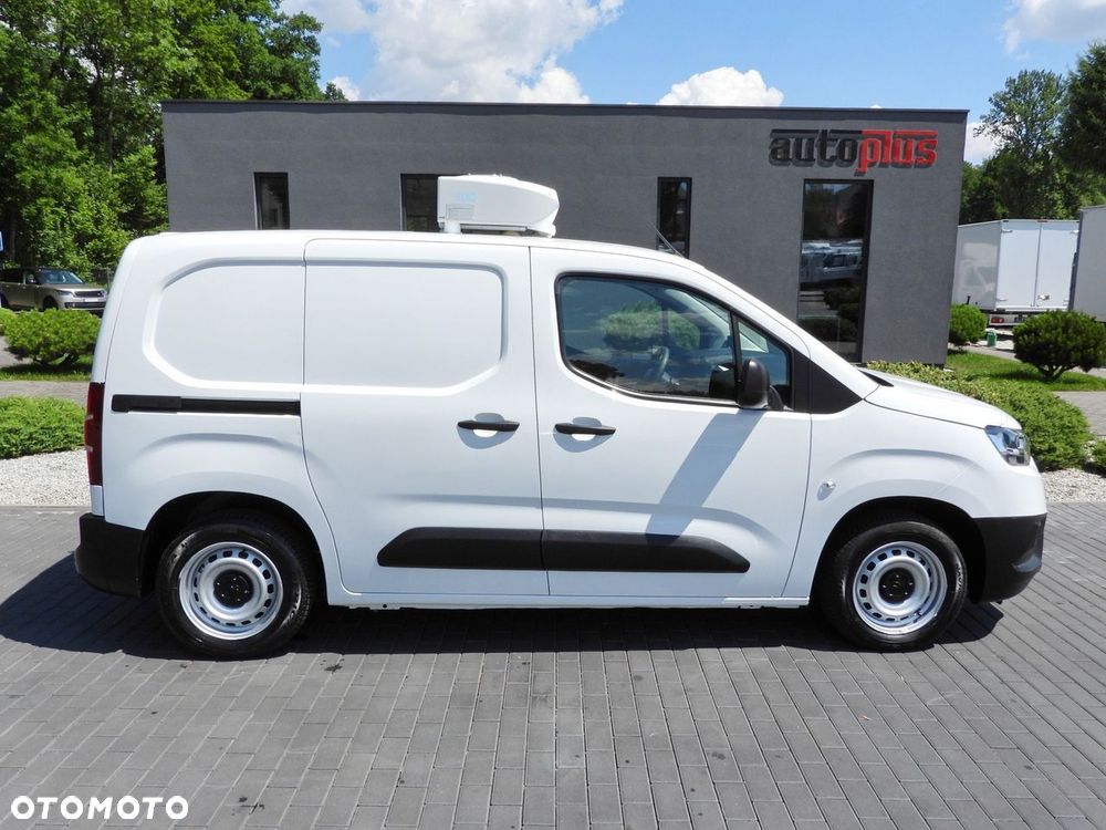 Toyota PROACE CITY  FURGON CHŁODNIA  -15*C ZASILANIE 230V TEMPOMAT KLIMATYZACJA  100KM - 8