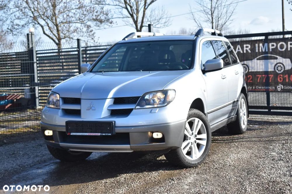 Mitsubishi Outlander 2.4 4WD Automatik Intense - 2