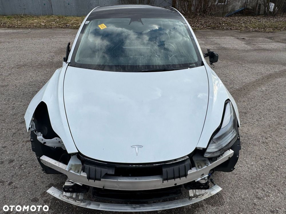 Tesla Model 3 Langstreckenbatterie Allradantrieb Dual Motor - 14