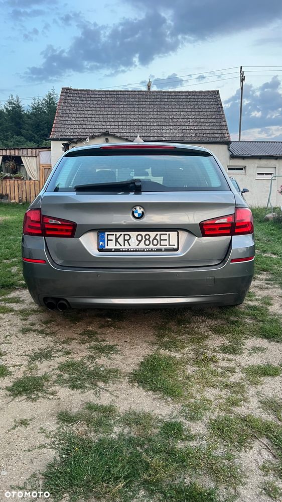 BMW Seria 5 525d - 7