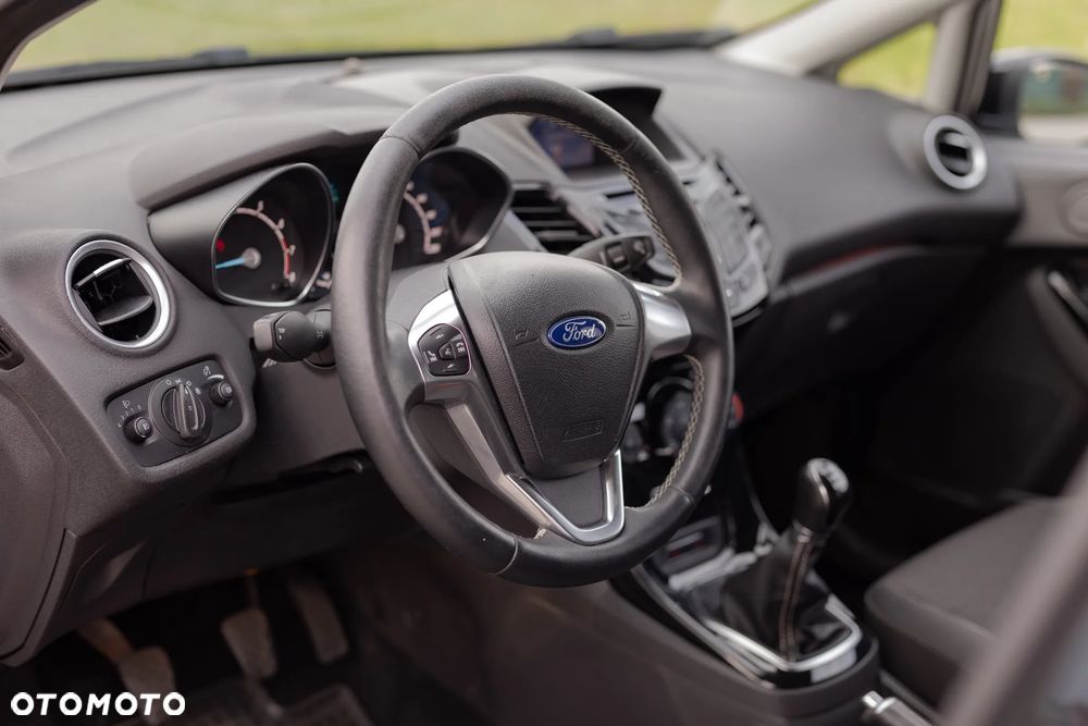 Ford Fiesta 1.0 EcoBoost STart-Stop Titanium - 13