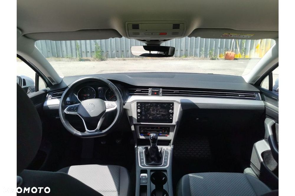 Volkswagen Passat 2.0 TDI EVO Essence - 8