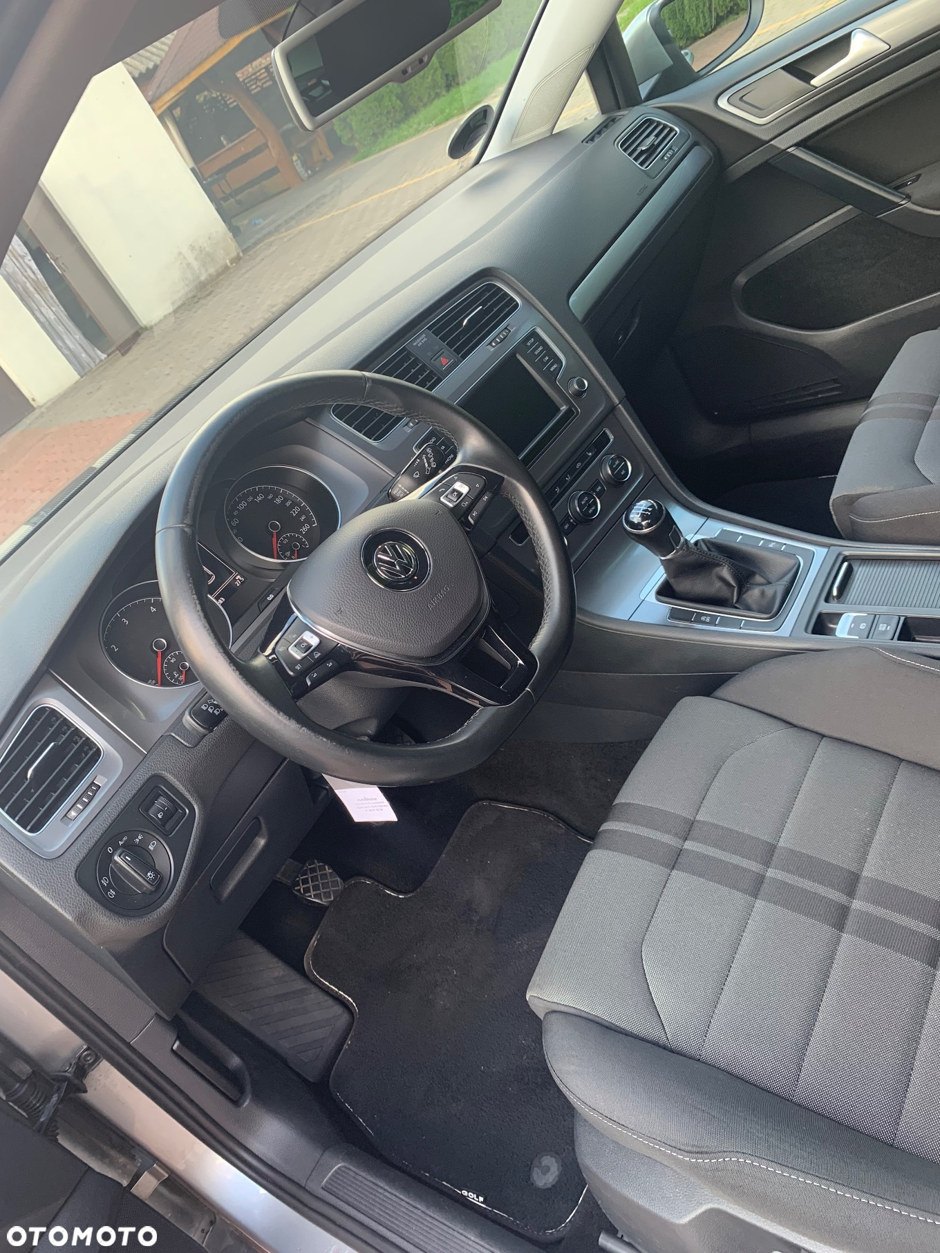 Volkswagen Golf 1.6 BlueTDI Comfortline - 13