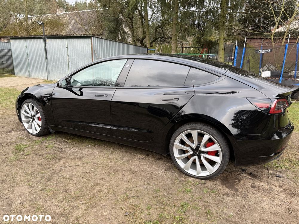 Tesla Model 3 - 5
