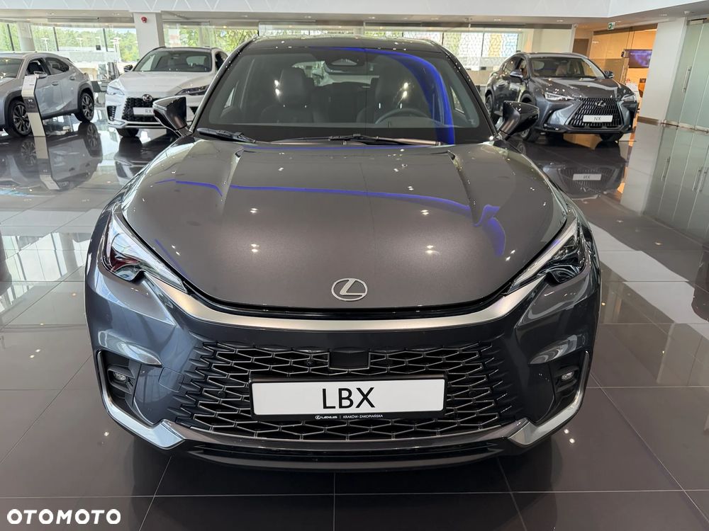 Lexus LBX 1.5 Hybrid Cool - 2