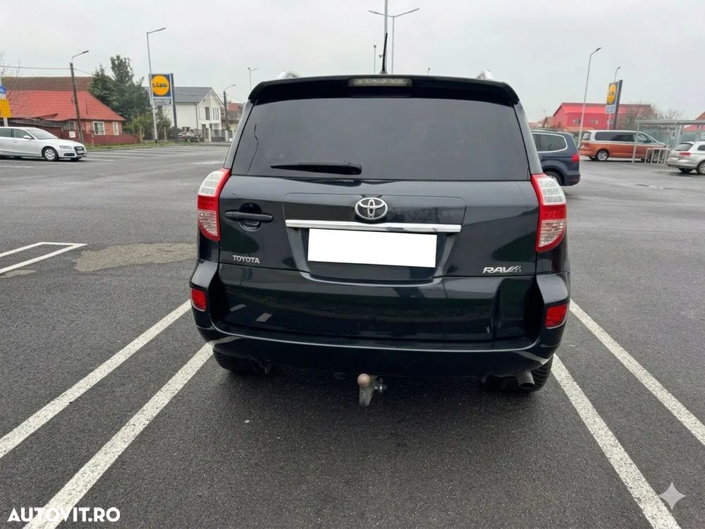 Toyota RAV4 2.2 D-4D 4x4 Automatik Executive - 7