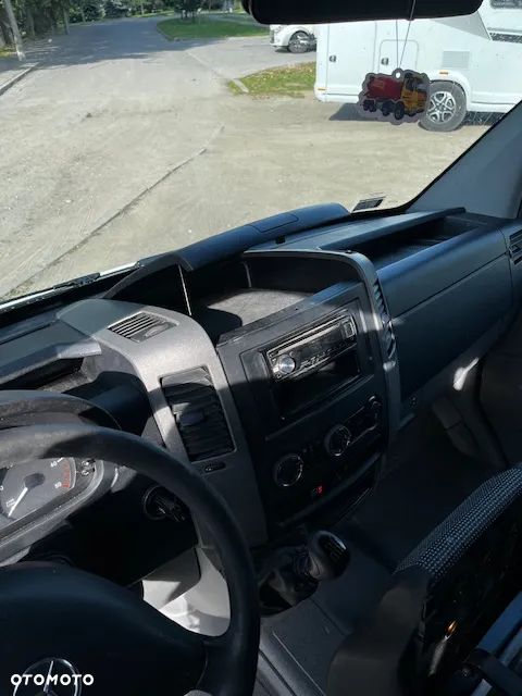 Mercedes-Benz Sprinter - 16
