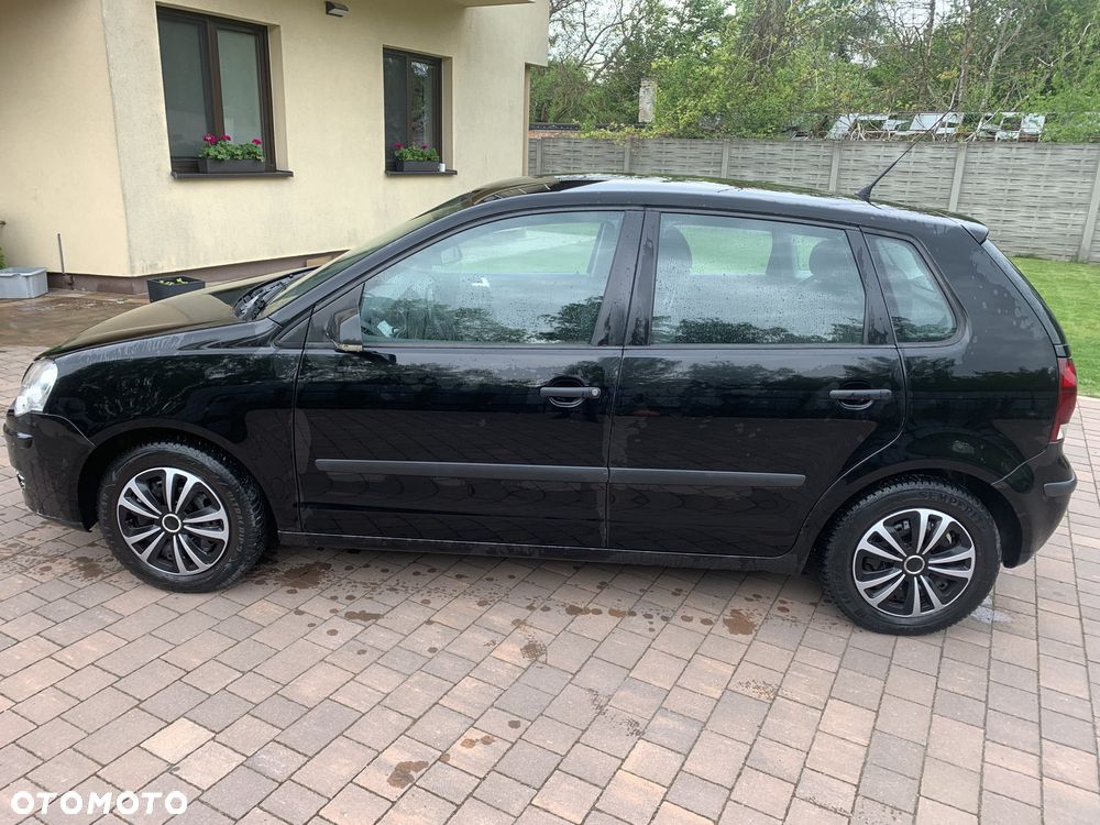 Volkswagen Polo 1.4 16V Comfortline - 1