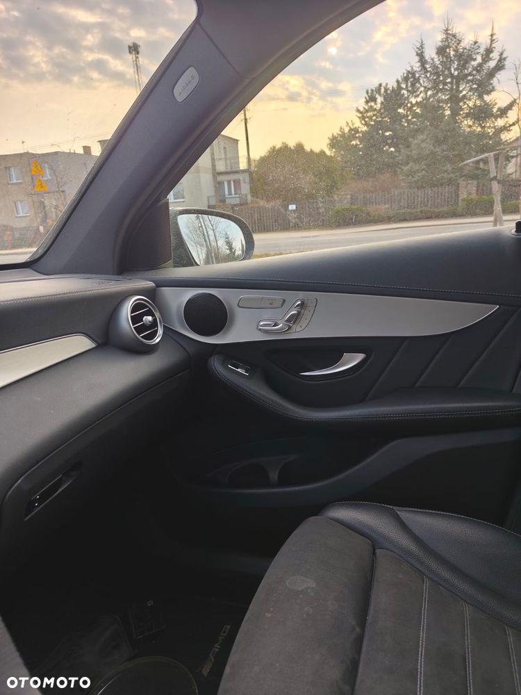 Mercedes-Benz GLC - 17