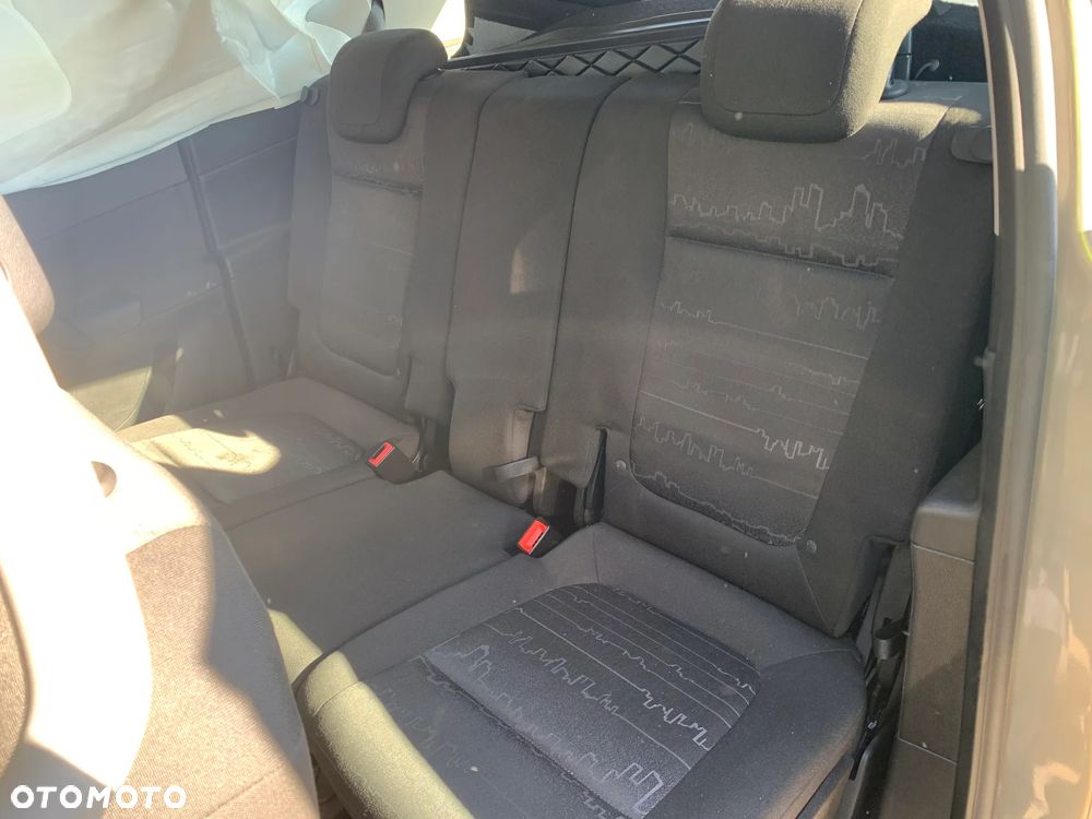 OPEL MERIVA 2015 *SAMOCHÓD NA CZĘŚCI* 4103  MASKA, LAMPA, DRZWI, LUSTERKO, ZDERZAK, GRILL, BŁOTNIK, KLAPA, BELKA, DESKA, FOTELE, KANAPA, ĆWIARTKA KIEROWNICA, TARCZE, ZACISKI, ZAWIESZENIE, KOMPLETNY PRZÓD, KOMPLETNY TYŁ, LICZNIK, ZEGARY, PRAWE LEWE PRZÓD TYŁ KOD LAKIERU GJM - 7
