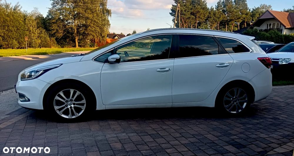 Kia Ceed 1.4 CRDi 90 SW Vision - 8
