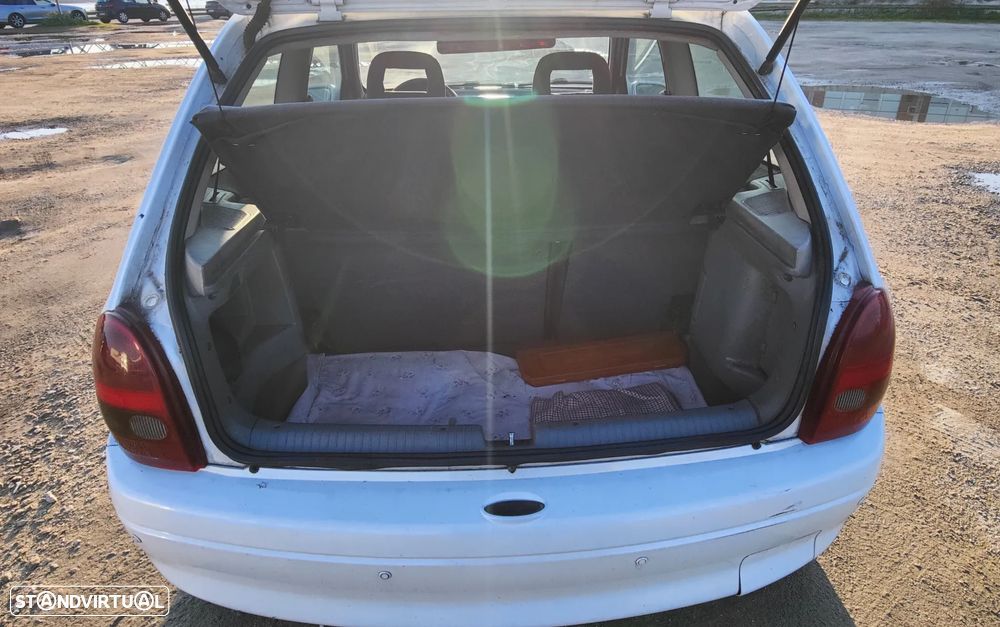 Opel Corsa 1.5 TD Eco - 17