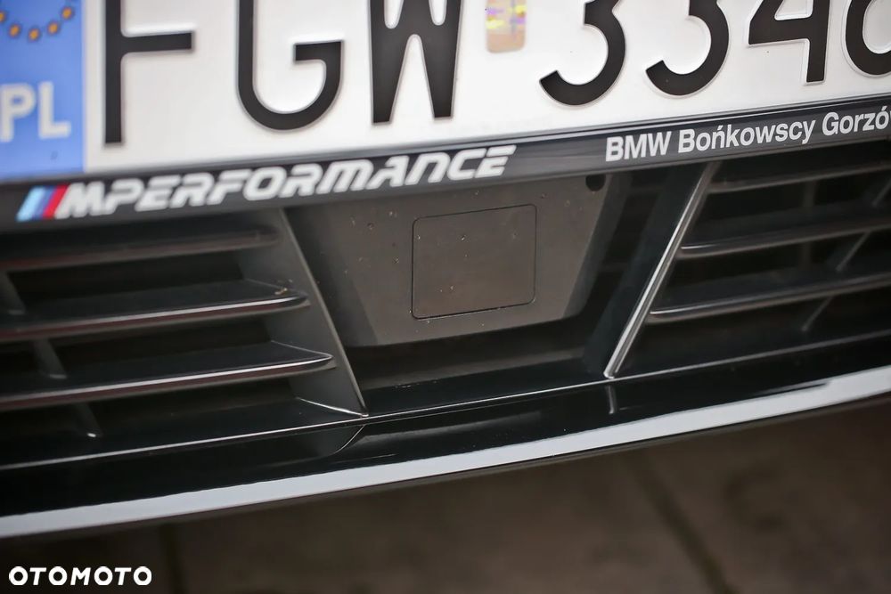 BMW Seria 3 318d Luxury Line - 25