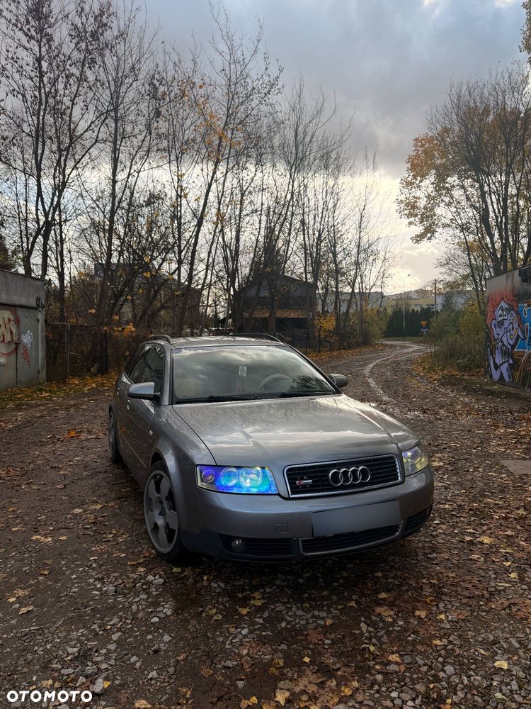 Audi A4 Avant - 1