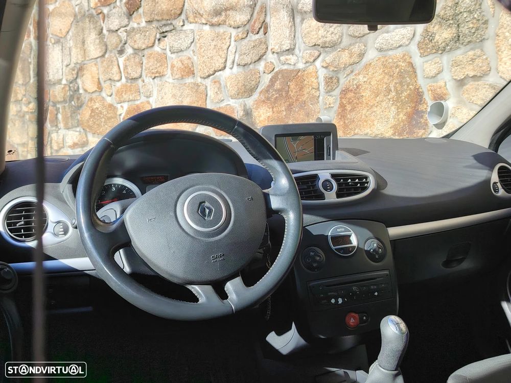 Renault Clio Break 1.5 dCi Dynamique S - 2