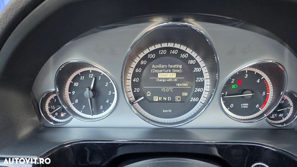 Mercedes-Benz E 250 CDI DPF BlueEFFICIENCY 7G-TRONIC Avantgarde - 41