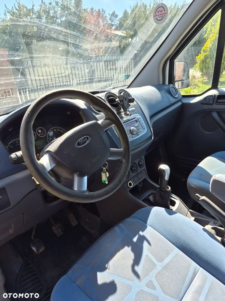 Ford Transit Connect - 8