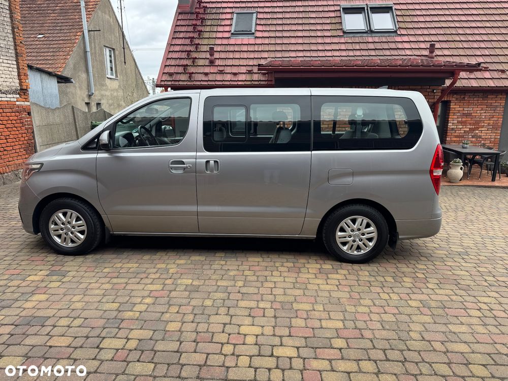 Hyundai H-1 2.5 CRDi Travel Comfort - 3
