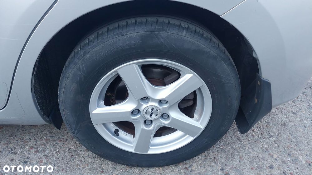 Toyota Auris 1.33 VVT-i Terra - 10