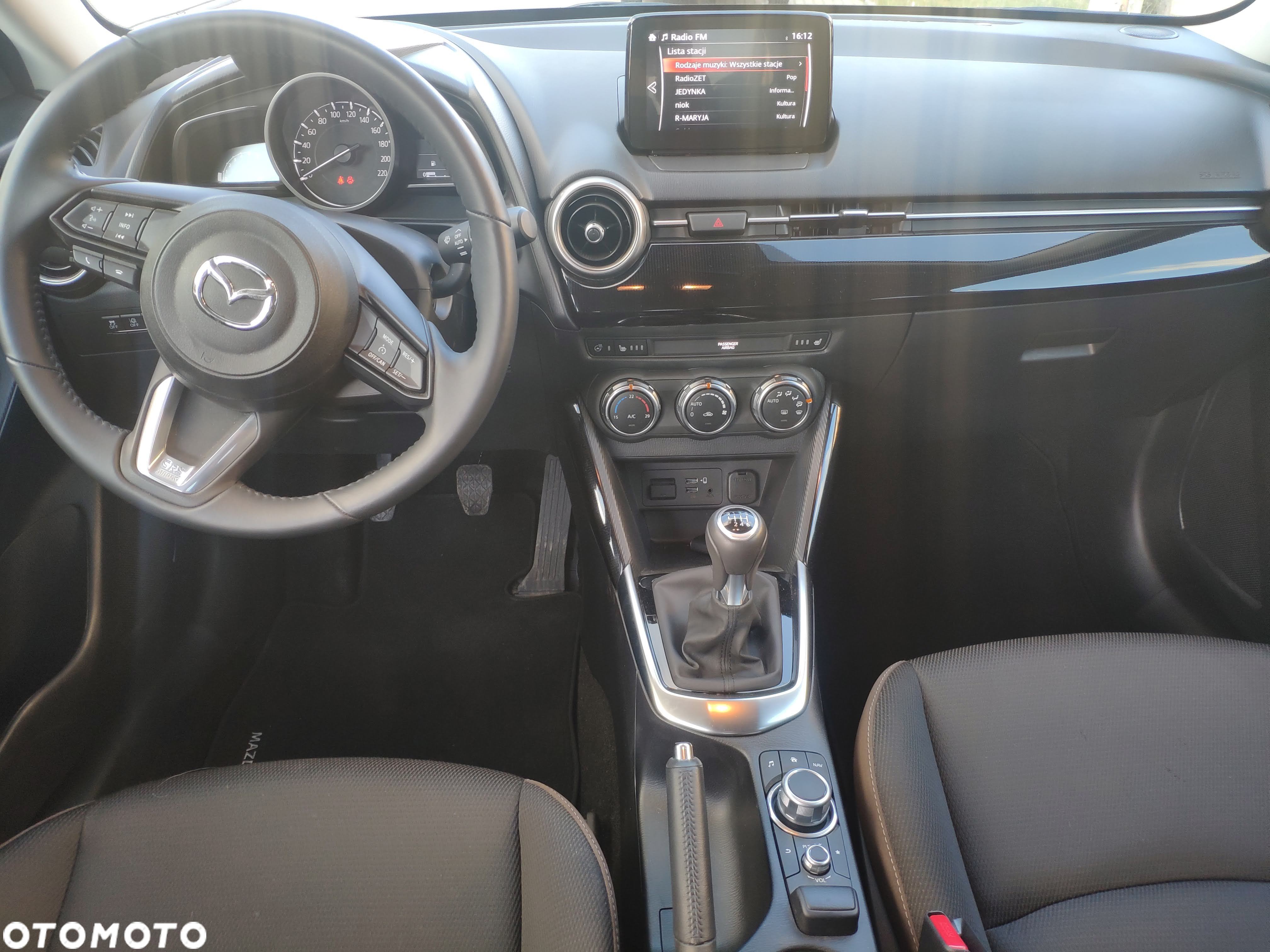 Mazda 2 - 12