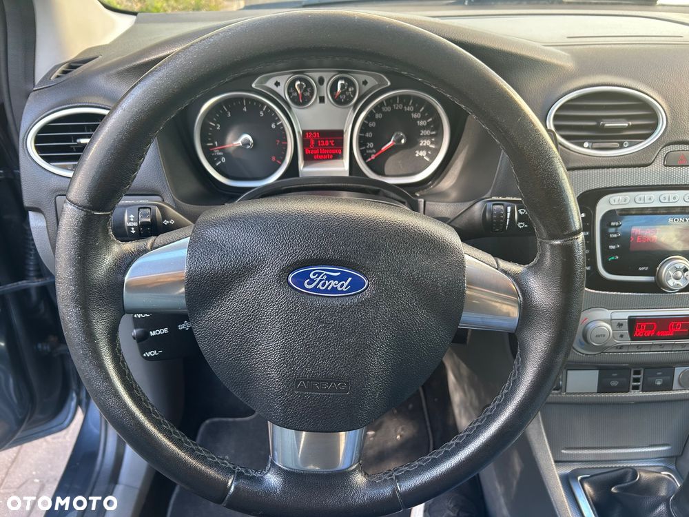 Ford Focus Trend - 13