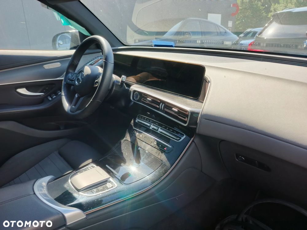 Mercedes-Benz EQC - 6