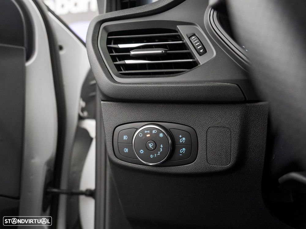 Ford Focus 1.0 EcoBoost MHEV ST-Line - 17