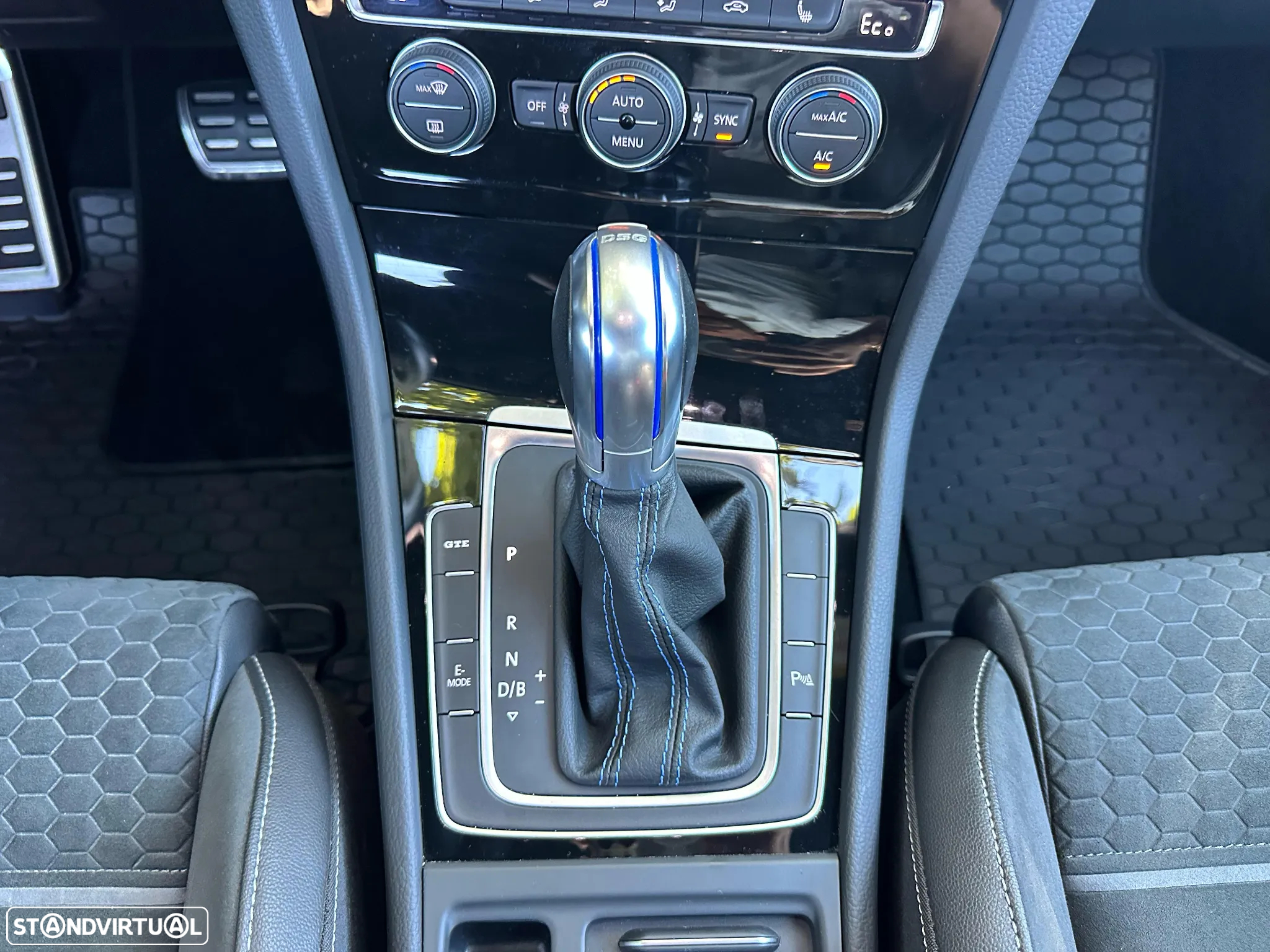 VW Golf 1.4 GTE Plug-in - 34