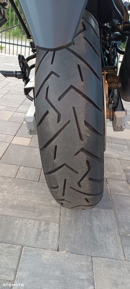 Suzuki V-STROM - 28