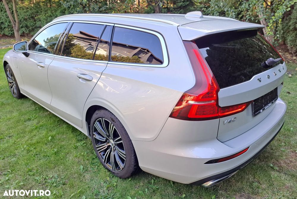 Volvo V60 T6 AWD Twin Engine Geartronic Momentum Pro - 6