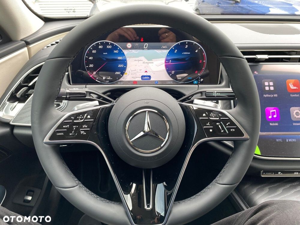 Mercedes-Benz Klasa E 220 d mHEV 4-Matic AMG 9G-Tronic - 11