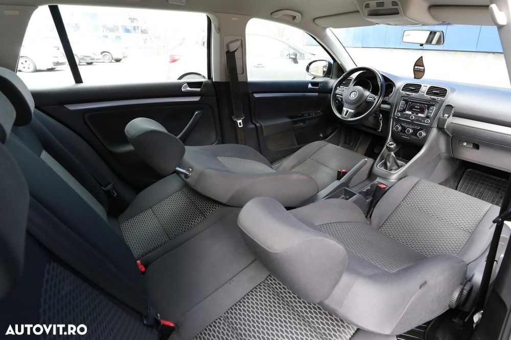 Volkswagen Golf 1.6 TDI DPF Highline - 15