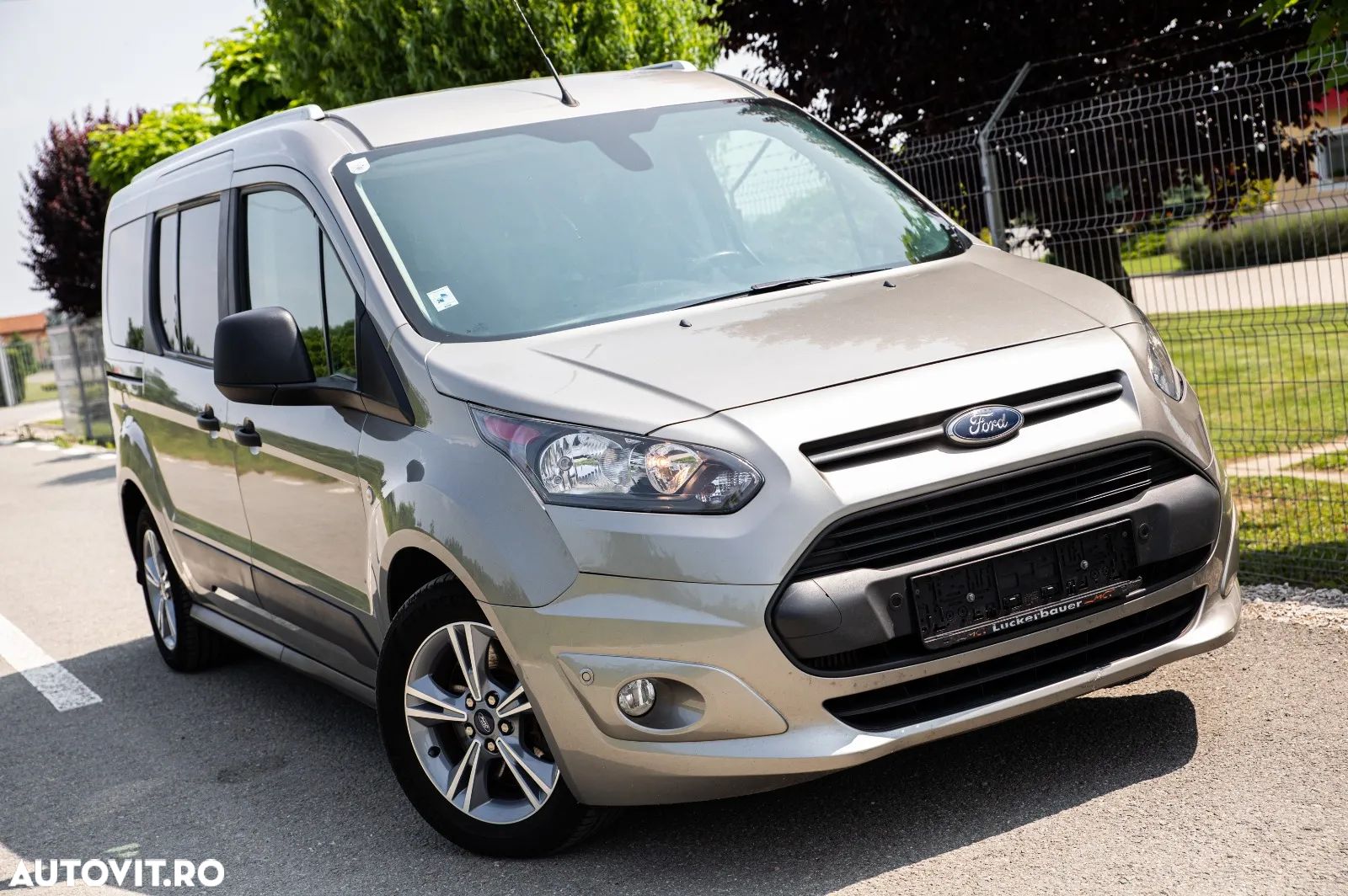 Ford Tourneo Connect 1.5 EcoBlue Start-Stop Titanium - 1