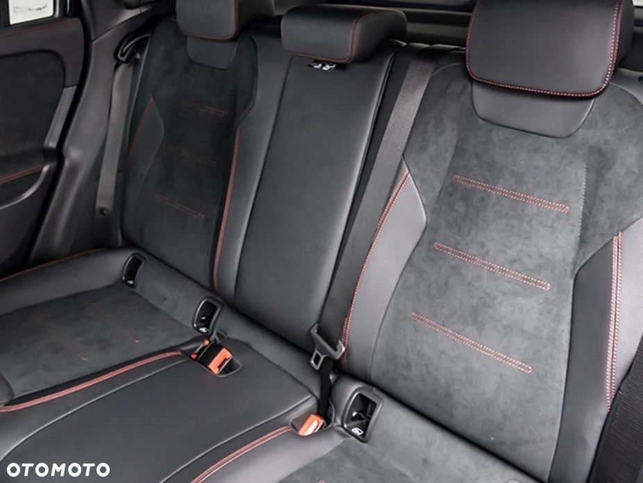 Mercedes-Benz GLA 200 mHEV AMG Line 7G-DCT - 15