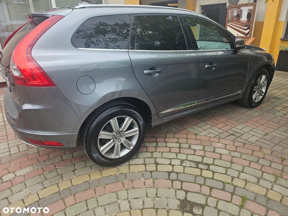 Volvo XC 60 D4 AWD Summum - 6