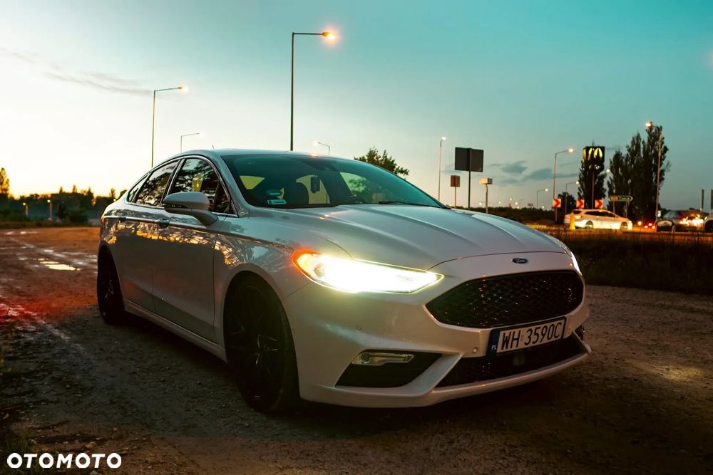 Ford Fusion 2.0 EcoBoost Titanium - 2