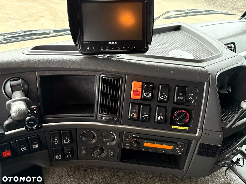 Volvo FMX 450 6x2 rama do zabudowy - 24