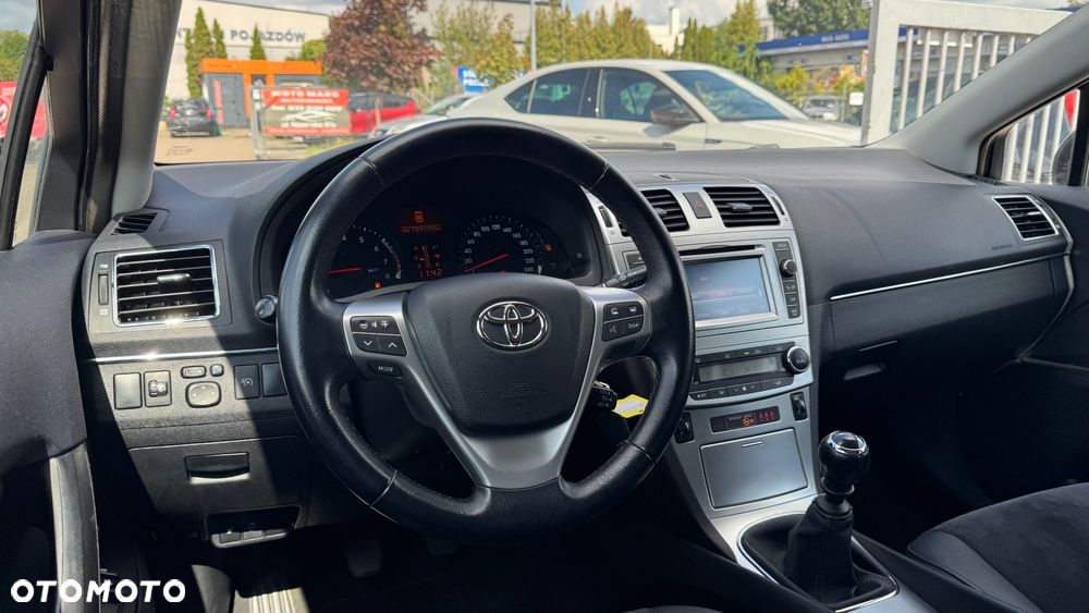 Toyota Avensis 1.8 Premium EU5 - 30