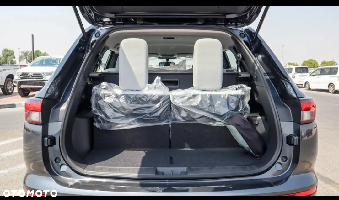 Mitsubishi Outlander - 18